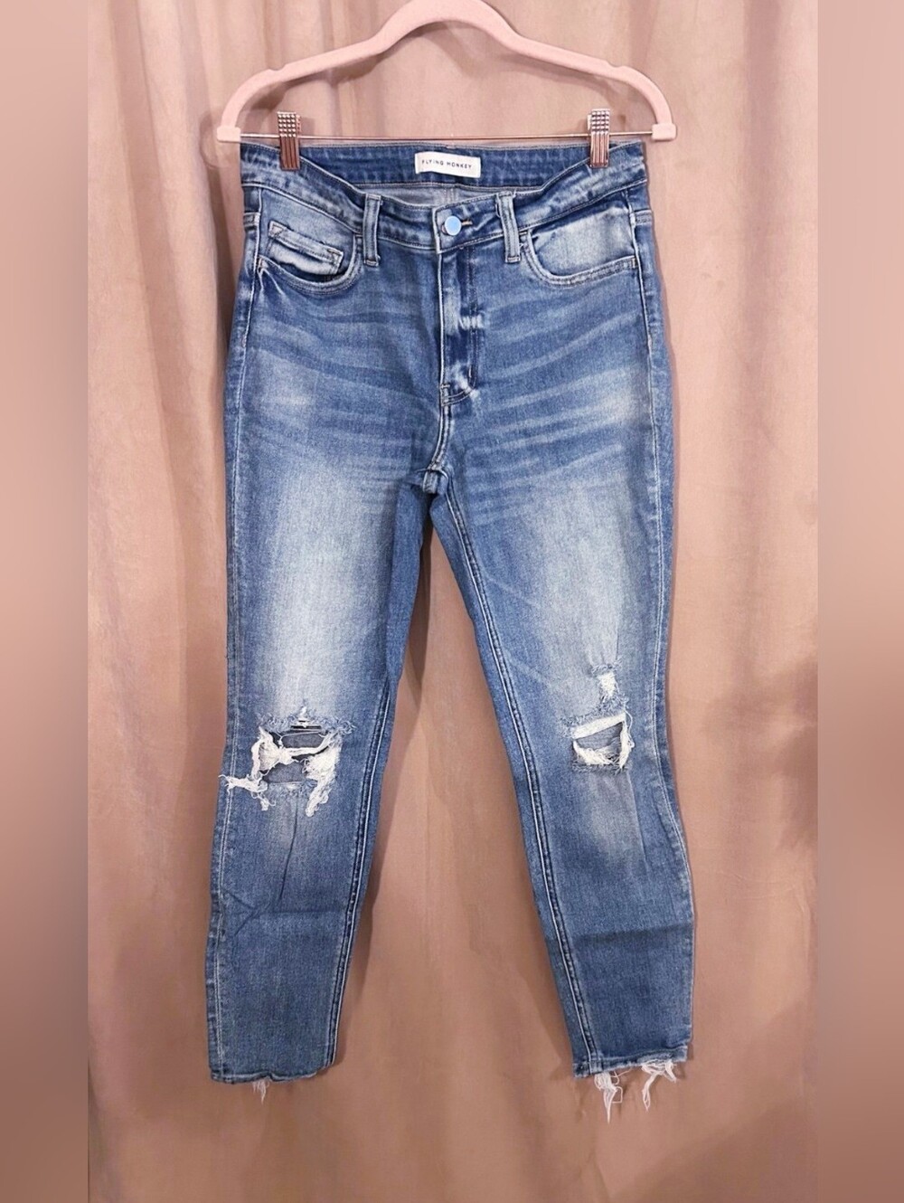 FLYING MONKEY DISTRESSED JEANS